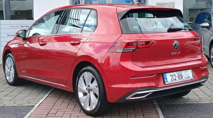 Volkswagen Golf 2021