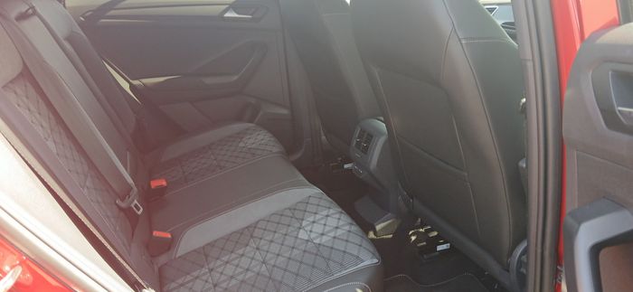 Volkswagen T-Roc 2024
