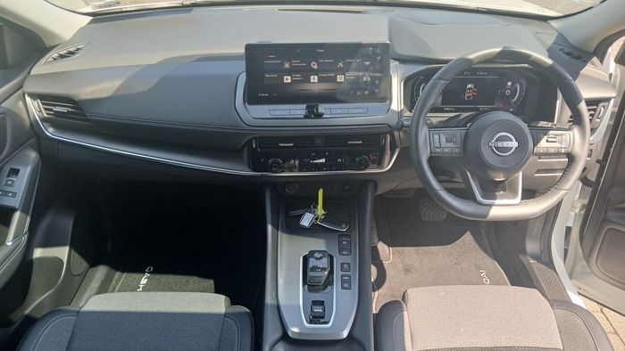 Nissan QASHQAI 2024