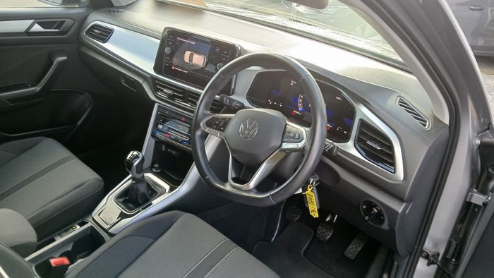 Volkswagen T-Roc 2024