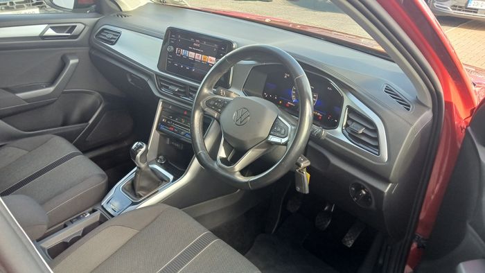 Volkswagen T-Roc 2023