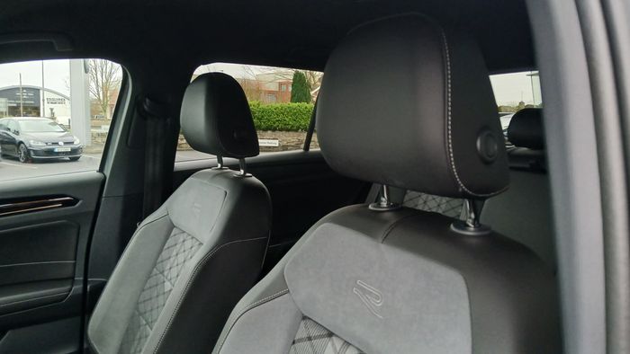 Volkswagen T-Roc 2024