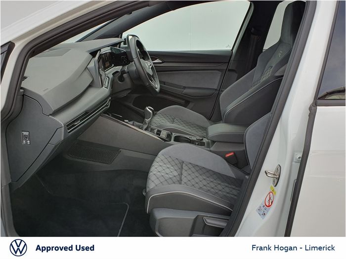 Volkswagen Golf 2023