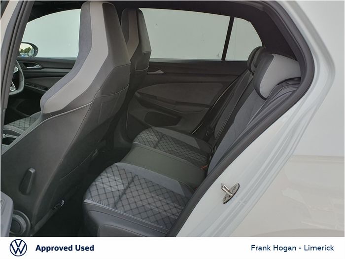 Volkswagen Golf 2023