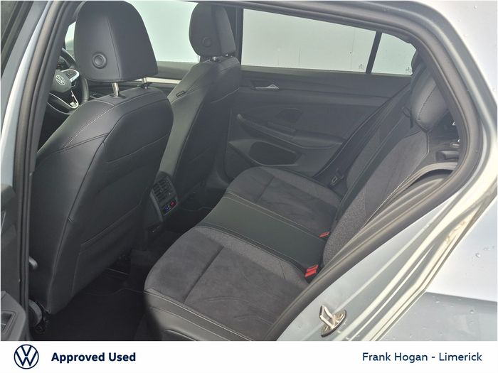 Volkswagen Golf 2024