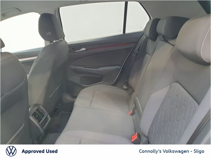Volkswagen Golf 2025