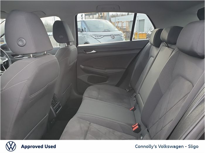 Volkswagen Golf 2024