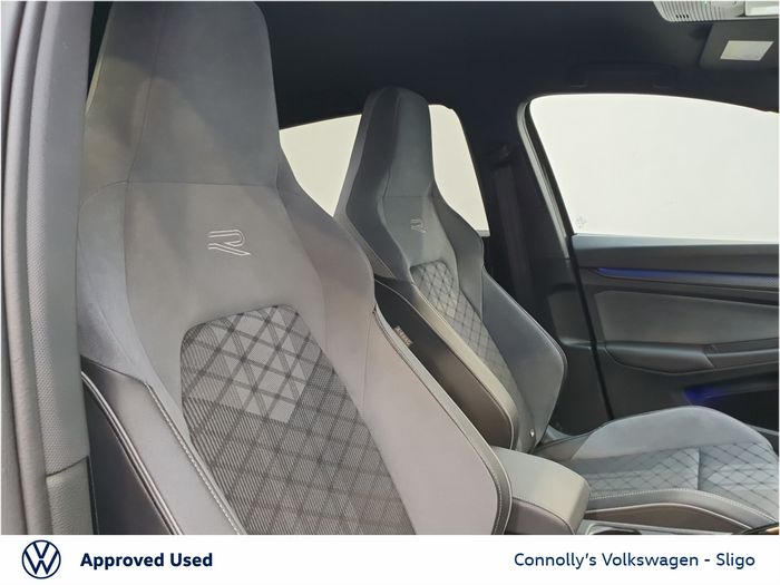 Volkswagen Golf 2024