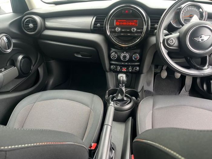 MINI Cooper 2018