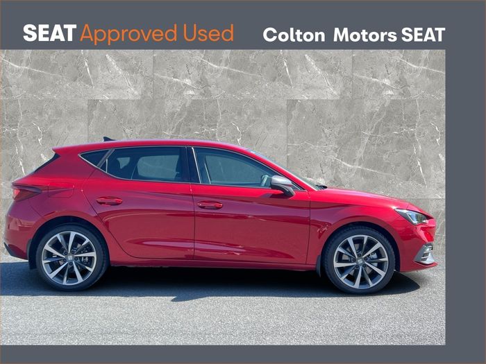 SEAT Leon 2025