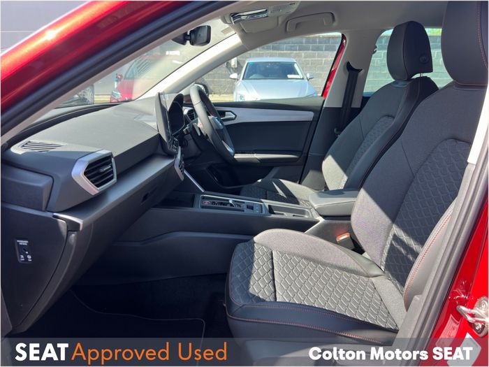 SEAT Leon 2025