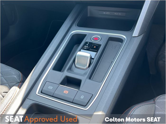 SEAT Leon 2025