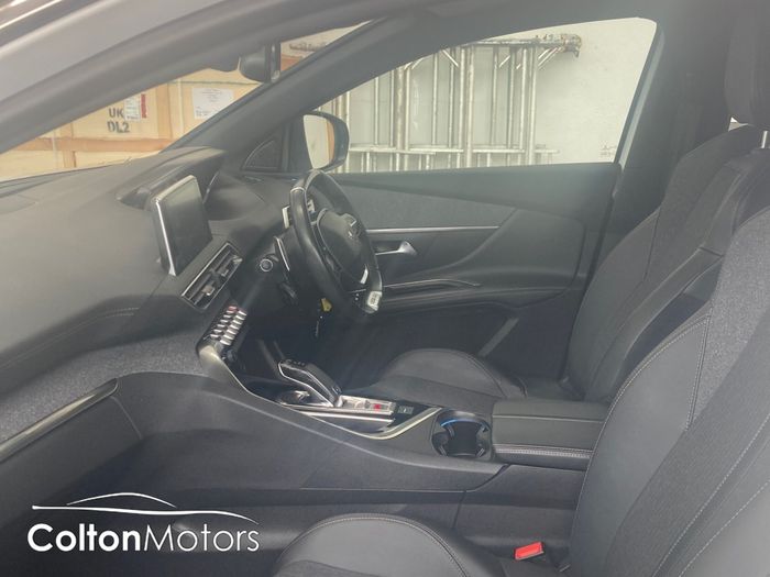Peugeot 5008 2020