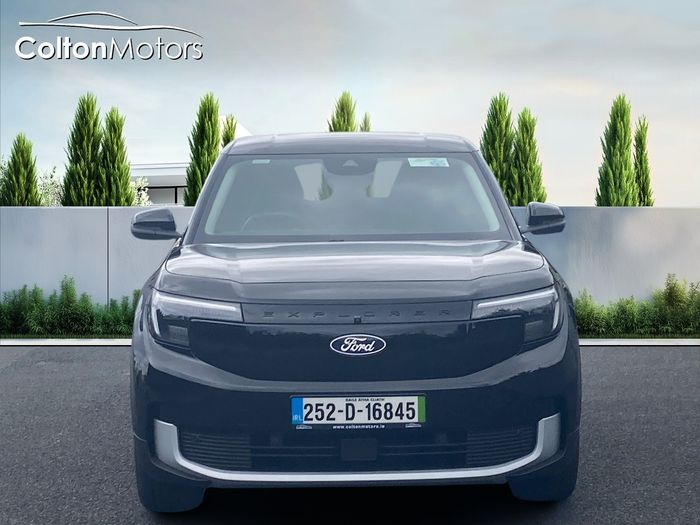 Ford Explorer 2025