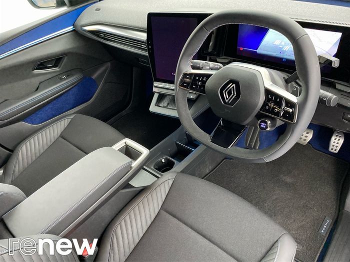Renault Scenic E-Tech 2025