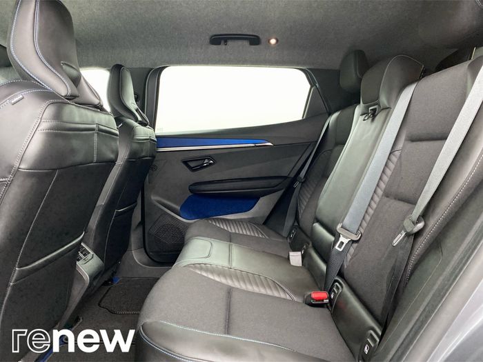 Renault Scenic E-Tech 2025