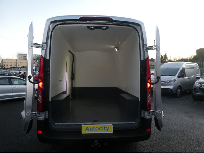 Maxus Deliver 9 2022