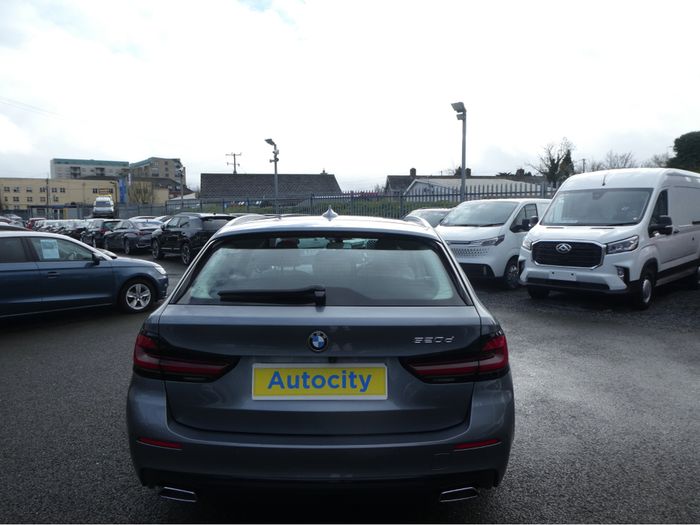 BMW 5 Series 2022