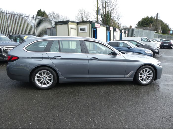 BMW 5 Series 2022