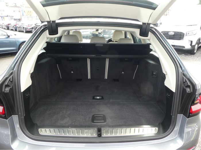 BMW 5 Series 2022