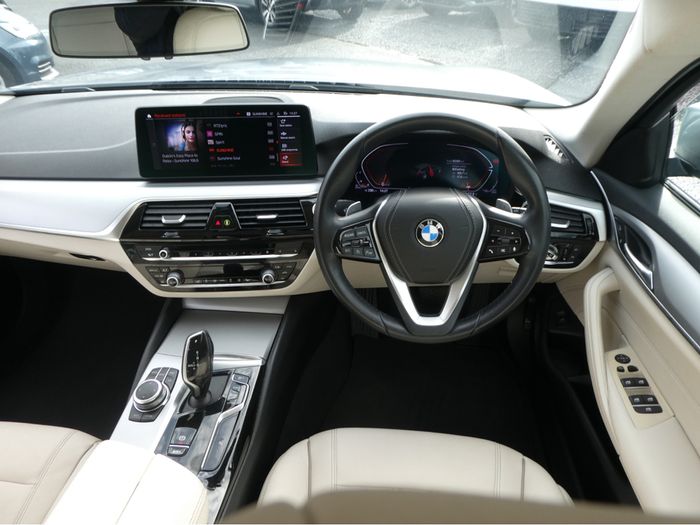BMW 5 Series 2022