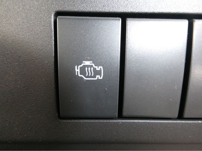 Isuzu NPR 2026