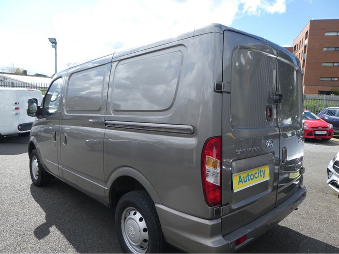 LDV V80 2016