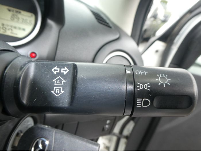 Mazda Demio 2013