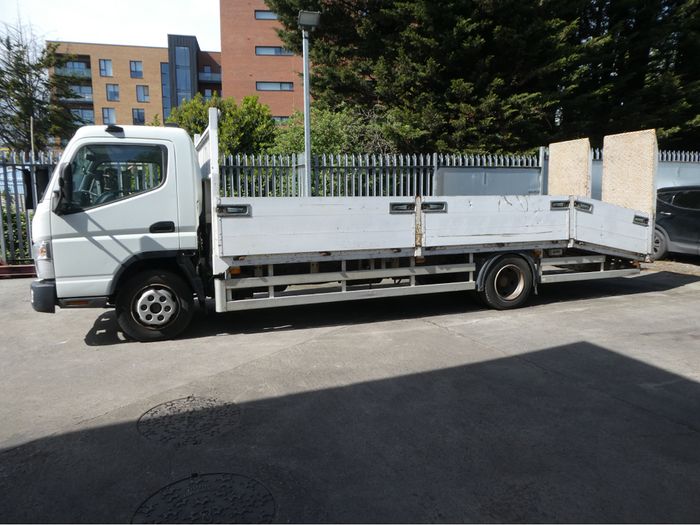 Mitsubishi Canter 2015