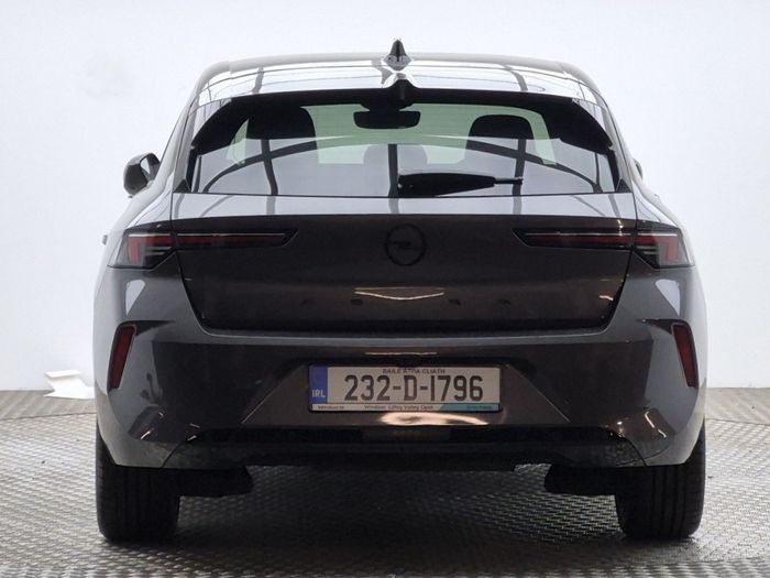 Opel Astra 2023