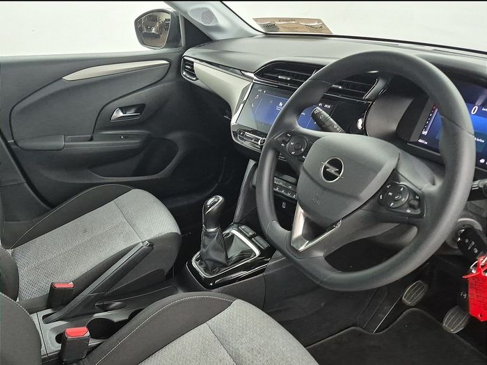 Opel Corsa 2024