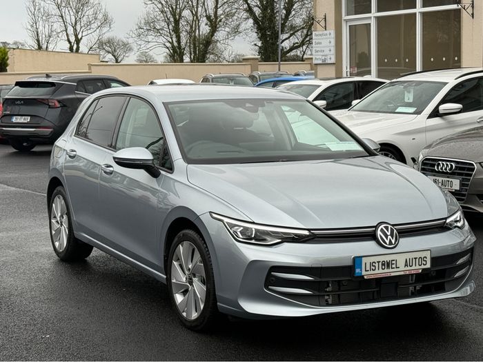 Volkswagen Golf 2025