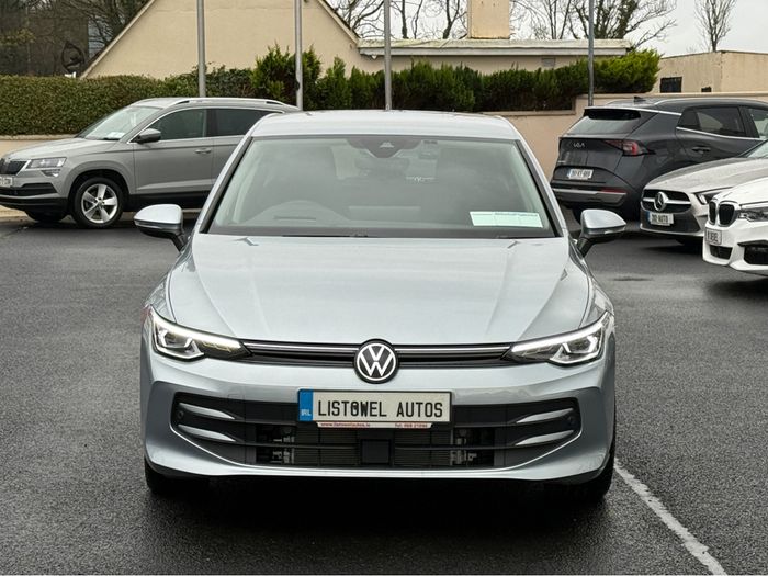 Volkswagen Golf 2025
