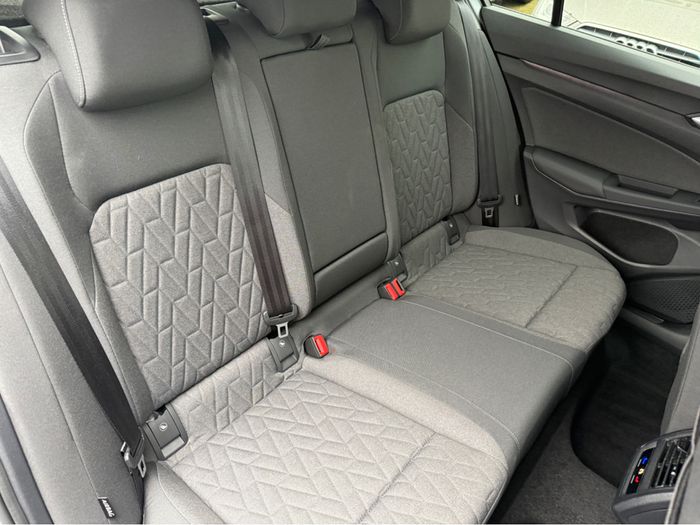 Volkswagen Golf 2025