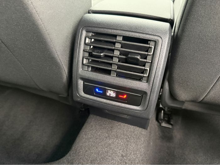 Volkswagen Golf 2025