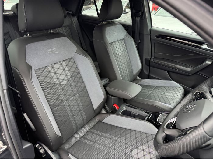 Volkswagen T-Roc 2024
