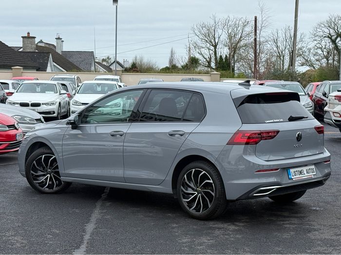 Volkswagen Golf 2022