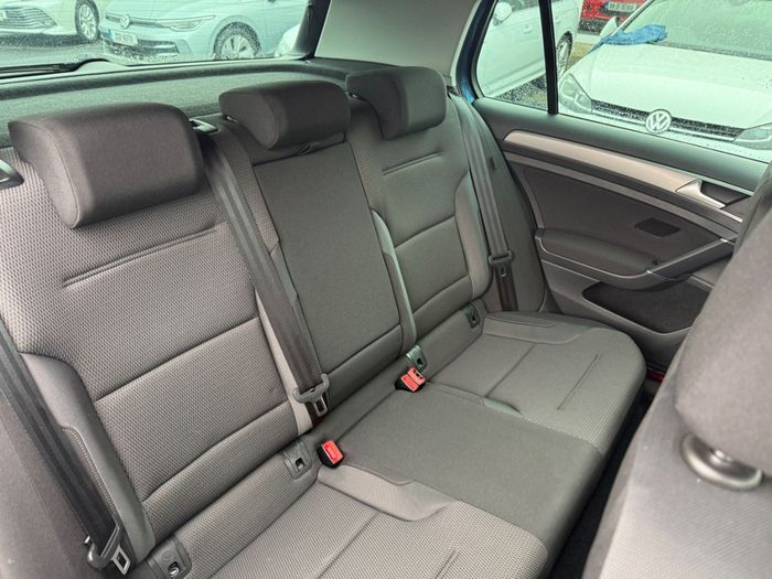 Volkswagen Golf 2016