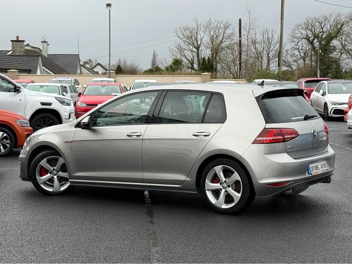 Volkswagen Golf 2016