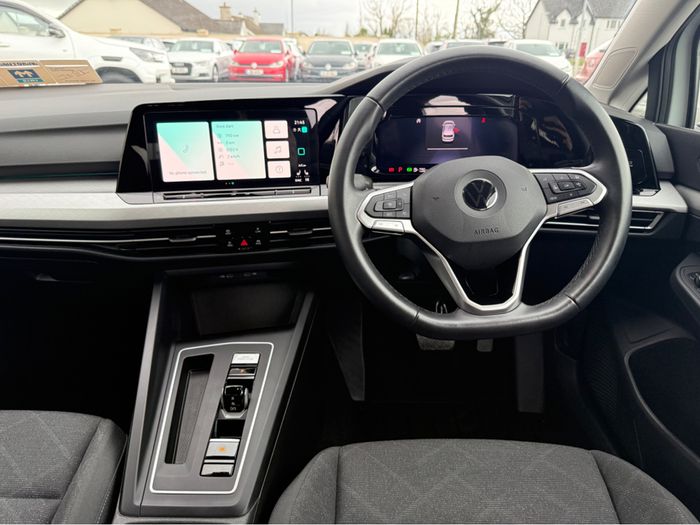 Volkswagen Golf 2023