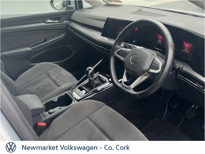Volkswagen Golf 2023