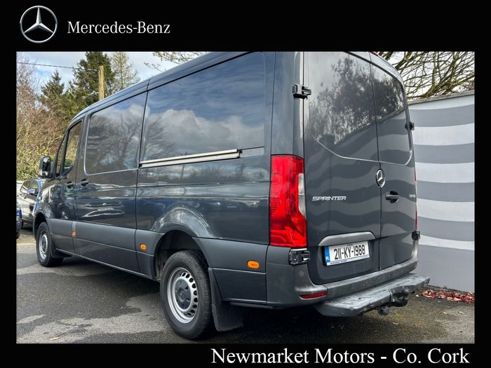 Mercedes-Benz Sprinter 2021