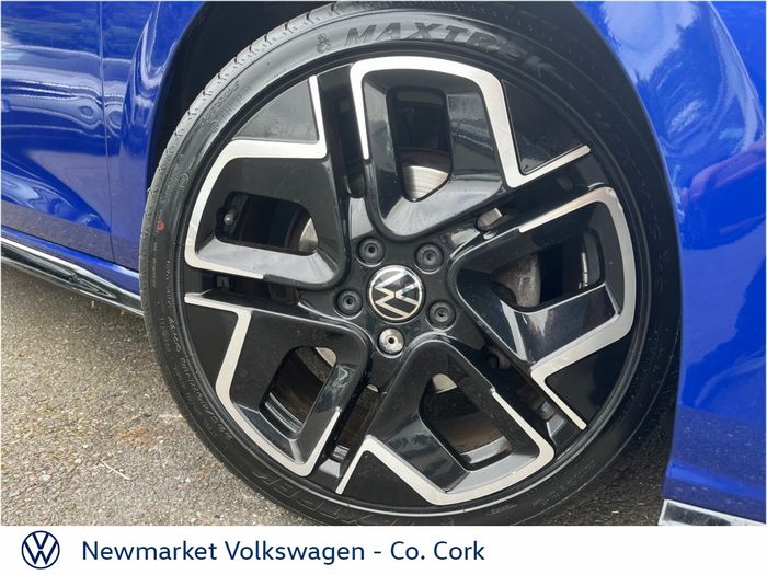 Volkswagen Golf 2024