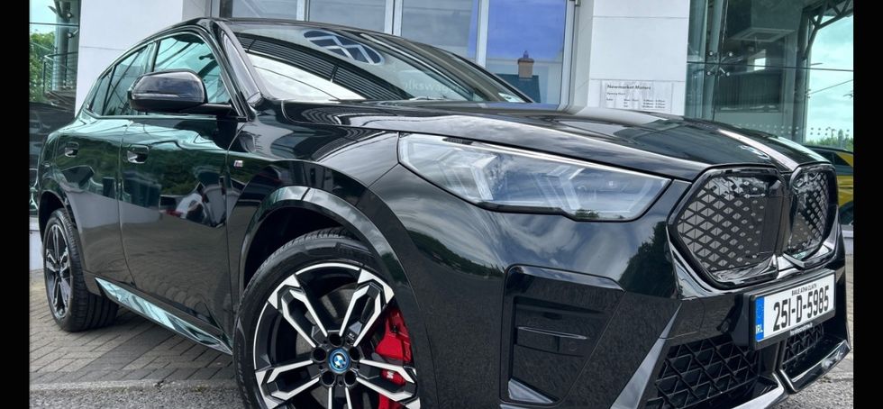 BMW iX2 2025