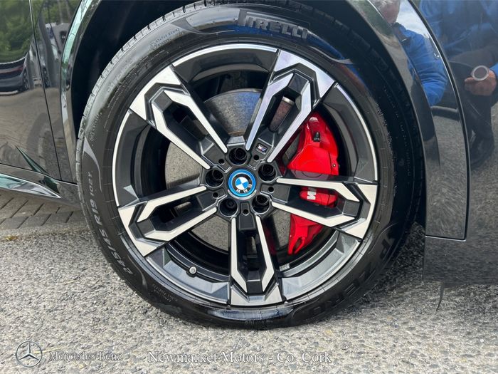 BMW iX2 2025