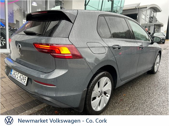 Volkswagen Golf 2024