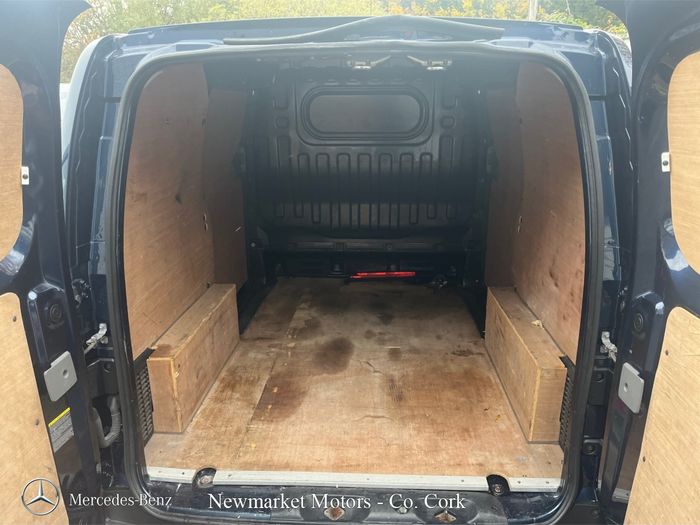 Nissan NV200 2019