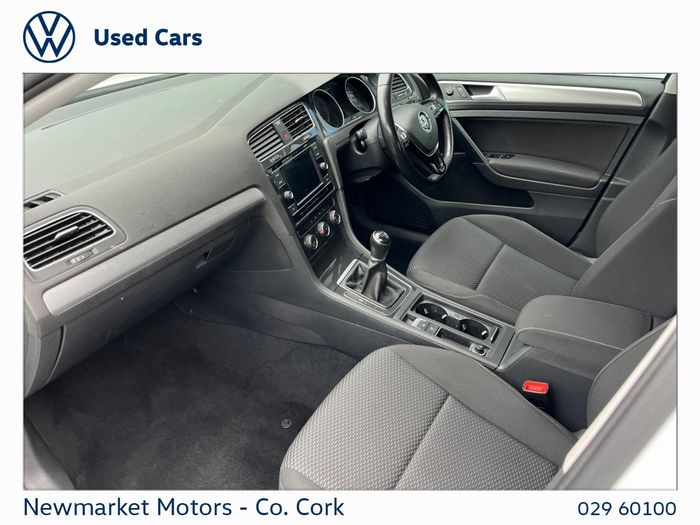 Volkswagen Golf 2021