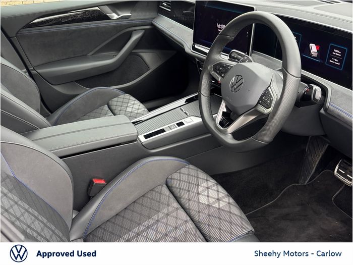 Volkswagen Passat 2025