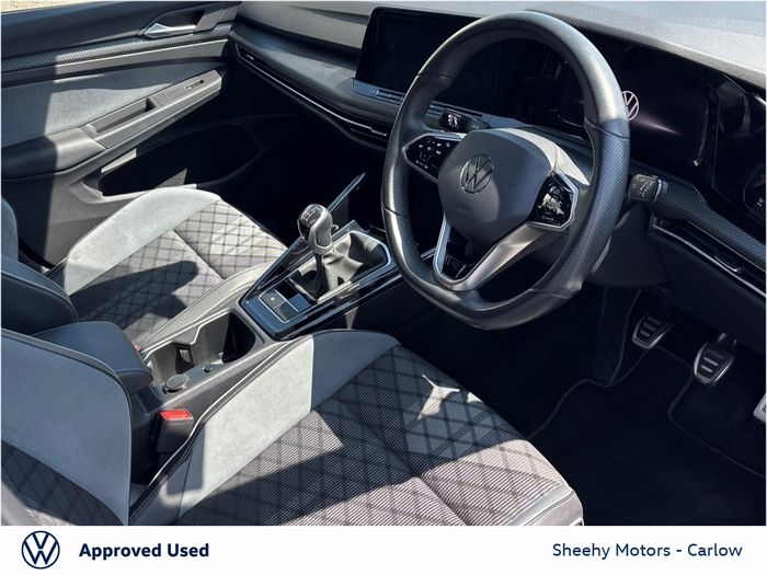 Volkswagen Golf 2024